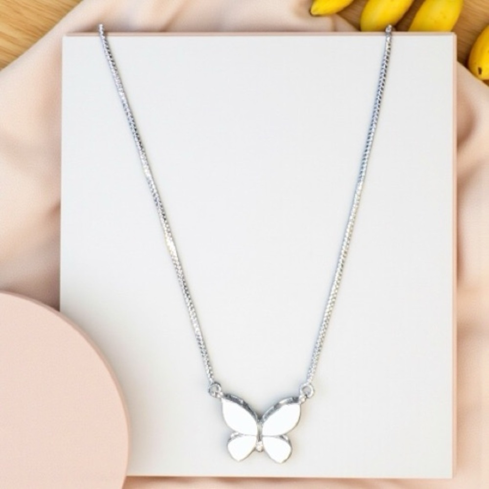 Butterfly Necklace NWOT